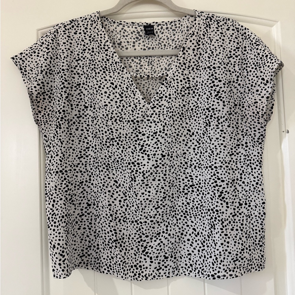 SHEIN Black and White Speckled Blouse